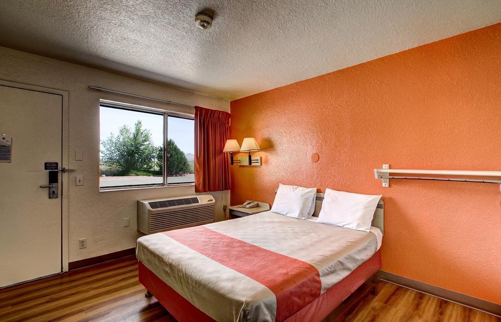 Motel 6 Wells Buitenkant foto