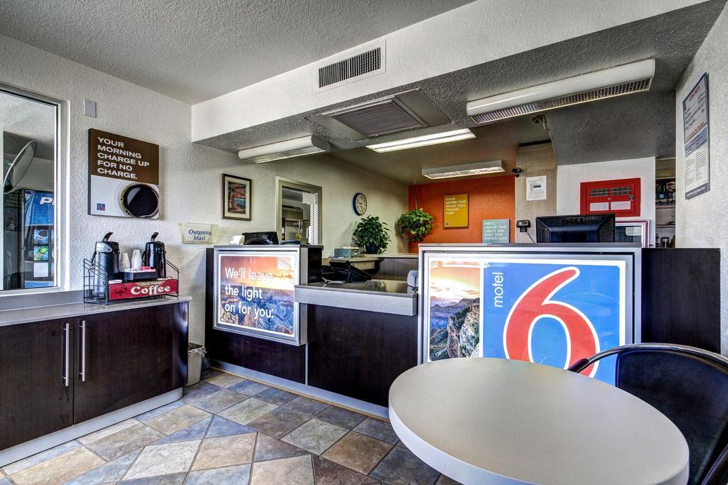 Motel 6 Wells Buitenkant foto